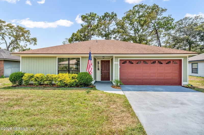 1112 Dorwinion Dr, Jacksonville, FL 32225