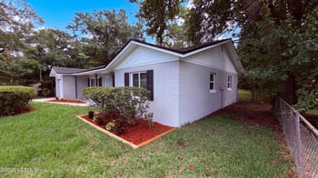 1114 Santiago Dr, Jacksonville, FL 32221