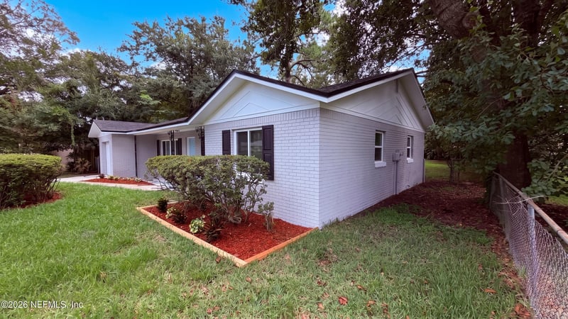 1114 Santiago Dr, Jacksonville, FL 32221