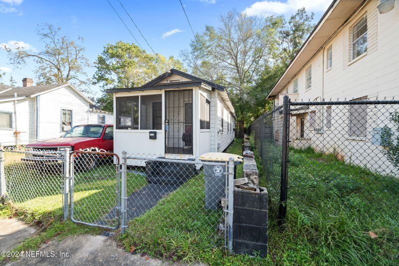 1115 Daniel St, Jacksonville, FL 32209
