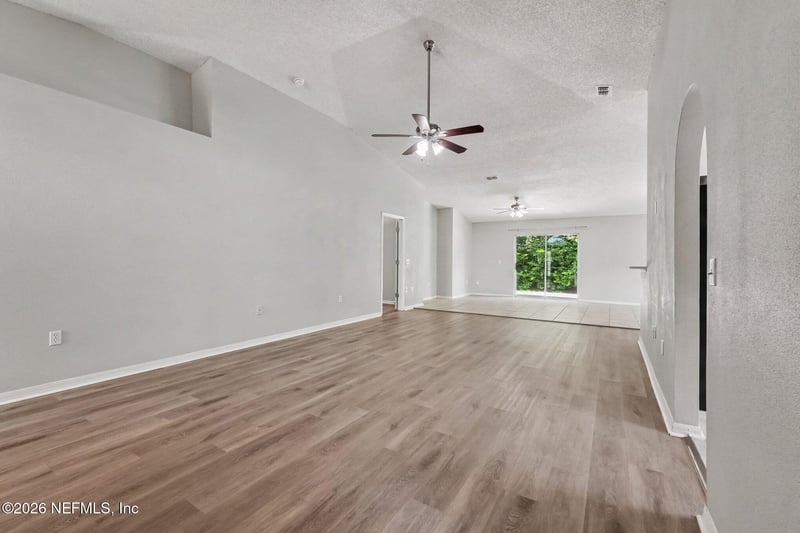 11157 Wyndham Hollow Ln, Jacksonville, FL 32246