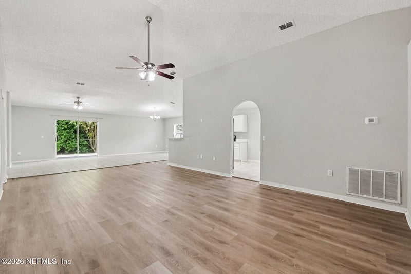 11157 Wyndham Hollow Ln, Jacksonville, FL 32246