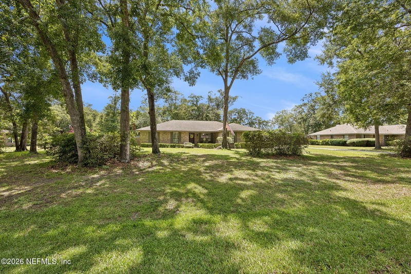 11166 Woodelm Dr E, Jacksonville, FL 32218
