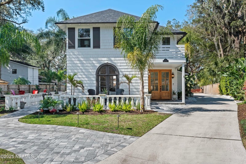 1118 Hagler Dr, Neptune Beach, FL 32266
