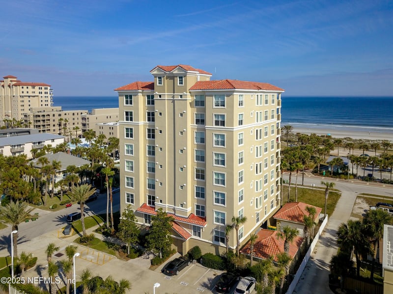 112 5th Ave S #402, Jacksonville Beach, FL 32250