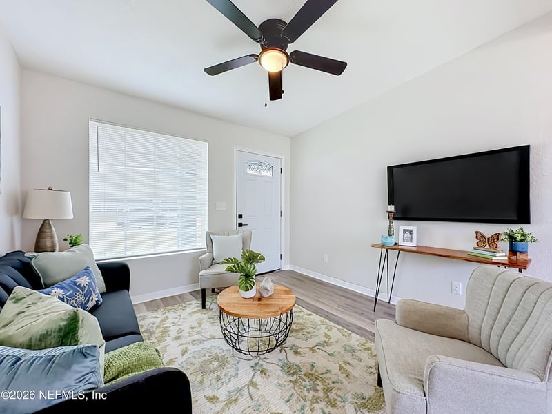 1120 De Paul Dr, Jacksonville, FL 32218