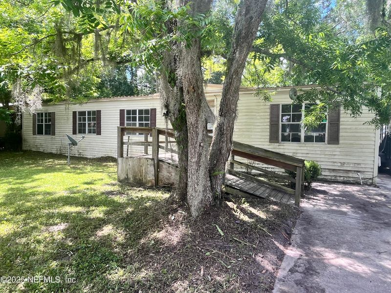 1120 Larry St, Starke, FL 32091