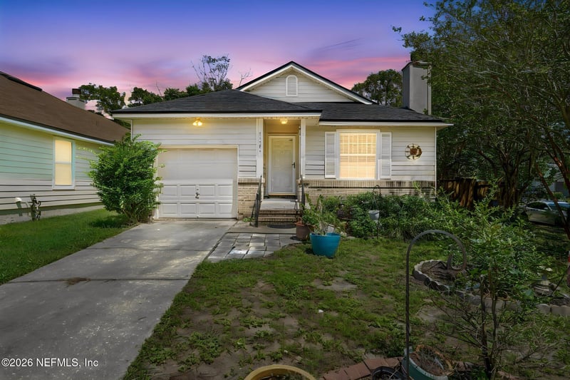11201 Mikris Dr S, Jacksonville, FL 32225