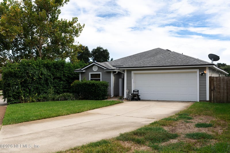 1122 Hidden Cove Cir, Jacksonville, FL 32233