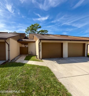 1122 Romaine Cir E, Jacksonville, FL 32225