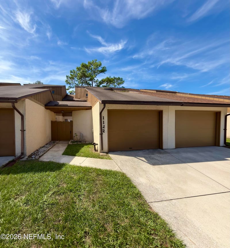 1122 Romaine Cir E, Jacksonville, FL 32225