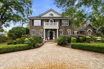 1124 Victory Lake Dr, Jacksonville, FL 32221