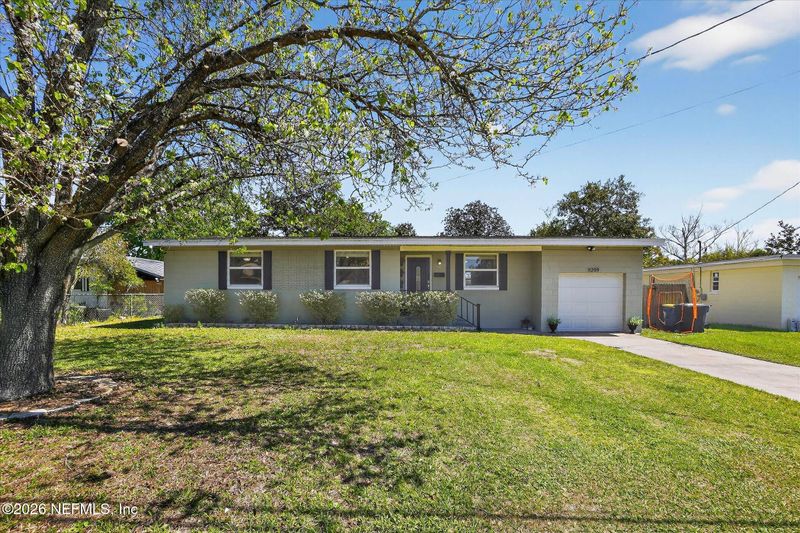 11259 Soforenko Dr, Jacksonville, FL 32218