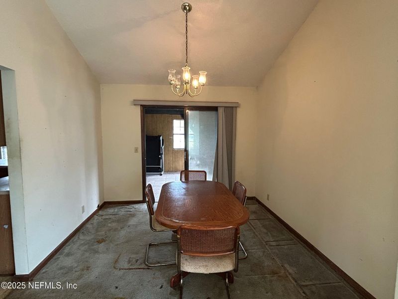 11262 Salt Pond Dr E Dr E, Jacksonville, FL 32219