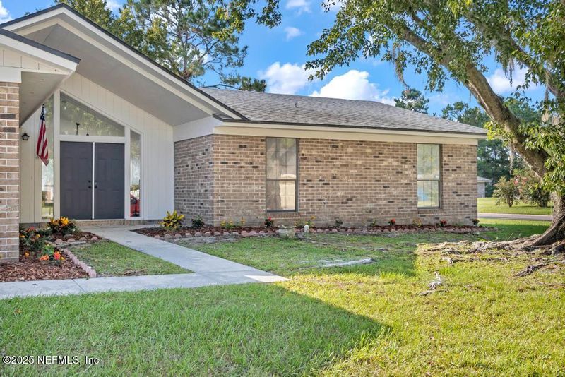 11262 Salt Pond Dr E, Jacksonville, FL 32219