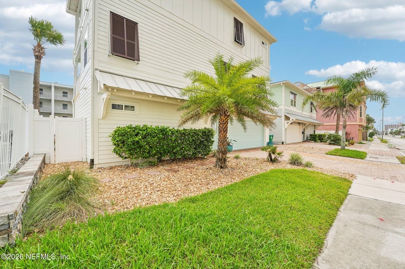1127 1st St N, Jacksonville Beach, FL 32250