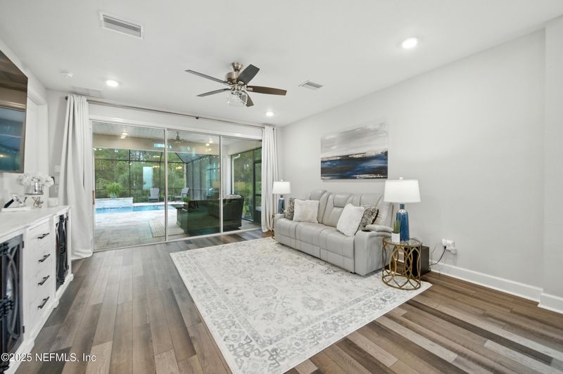 11272 Nano Ln, Jacksonville, FL 32256