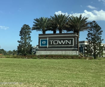 11295 Celsius Ct, Jacksonville, FL 32256