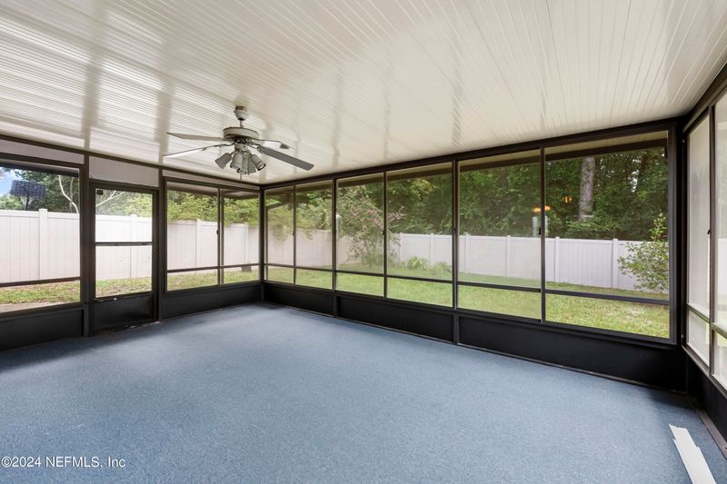 11337 Renne Dr E, Jacksonville, FL 32218