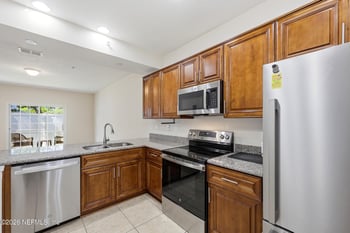 11355 Estancia Villa Cir #202, Jacksonville, FL 32246