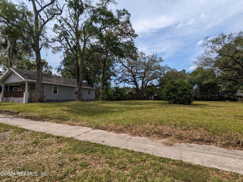1137 E 12th St, Jacksonville, FL 32206