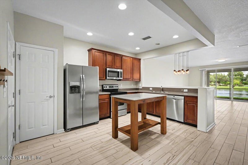 11374 Campfield Cir, Jacksonville, FL 32256