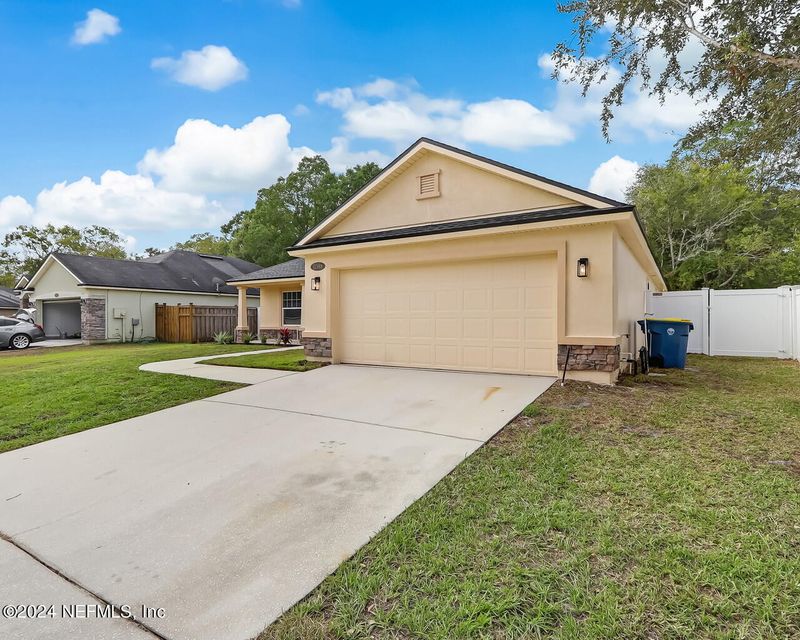 11388 Riverstone Way, Jacksonville, FL 32218