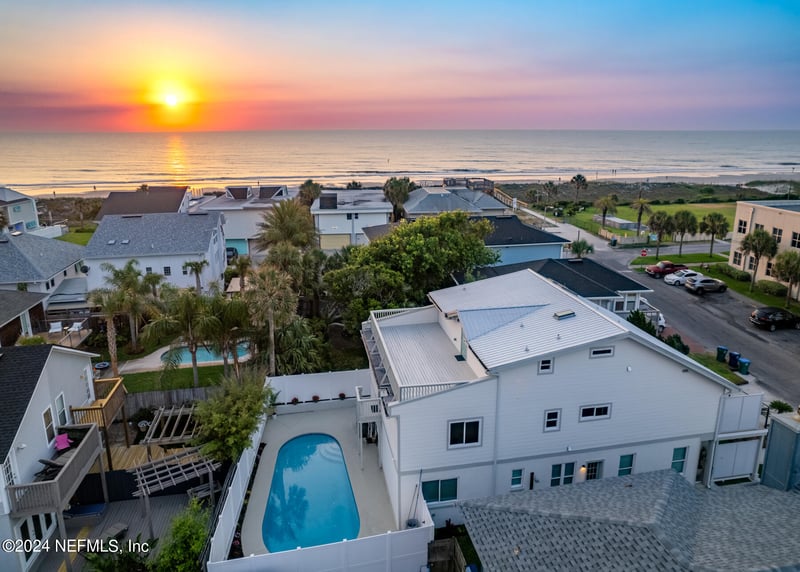 114 Hopkins St, Neptune Beach, FL 32266