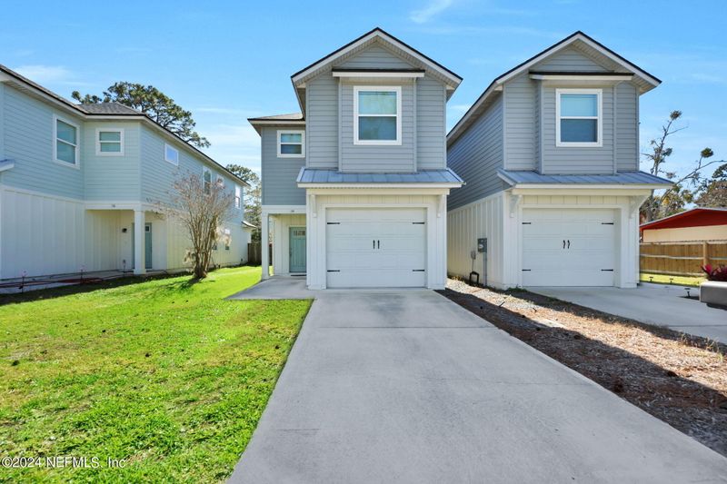114 Jackson Rd, Atlantic Beach, FL 32233