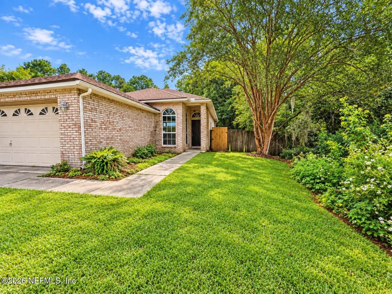 114 Nadia Michelle Ct N, Jacksonville, FL 32225