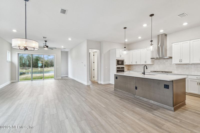 11405 Catalyst Rd, Jacksonville, FL 32256