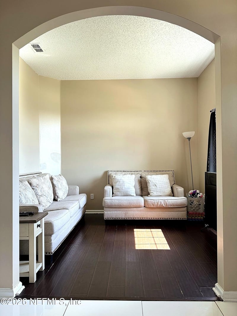 11407 Deep Springs Dr S, Jacksonville, FL 32219