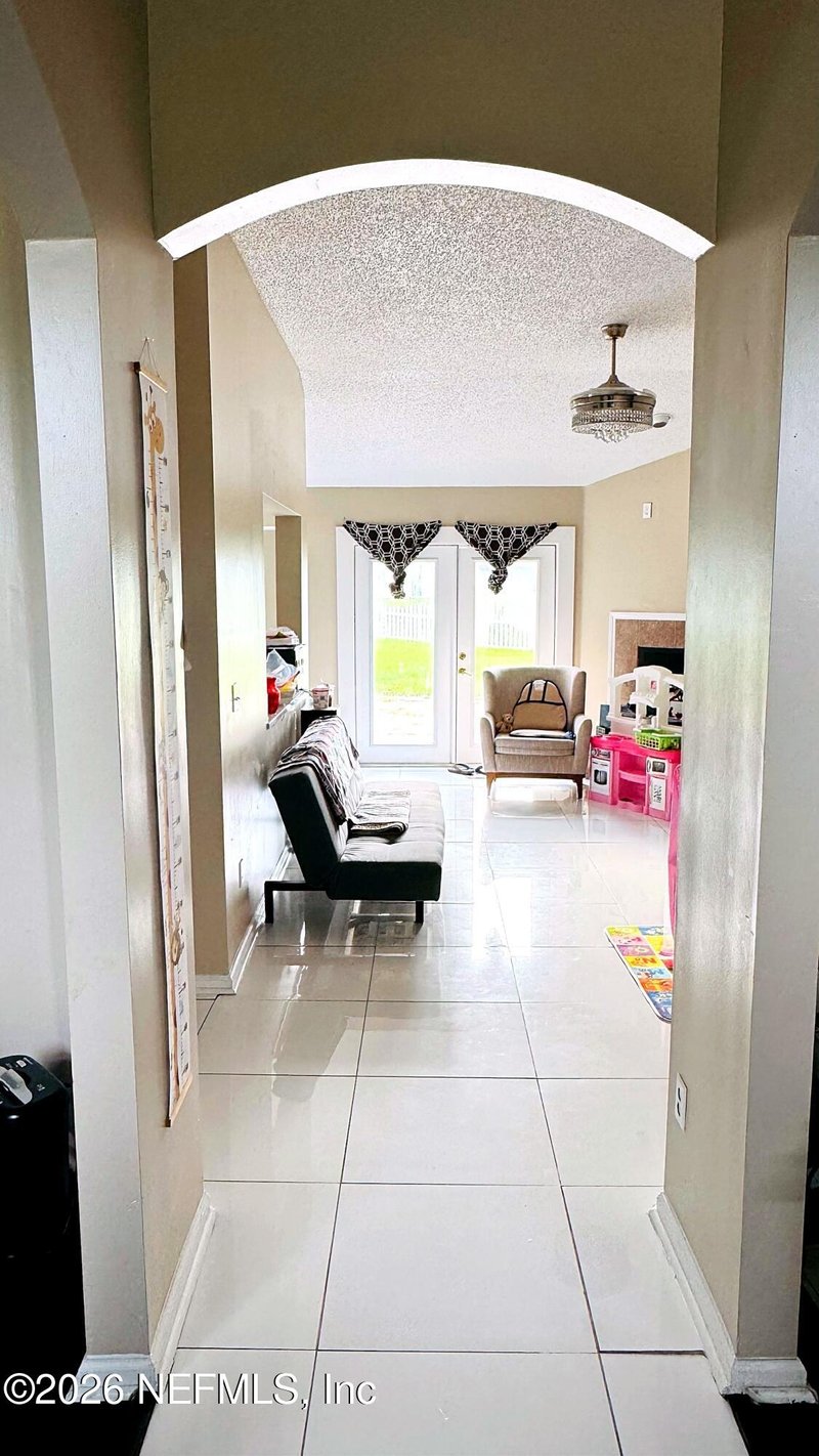 11407 Deep Springs Dr S, Jacksonville, FL 32219