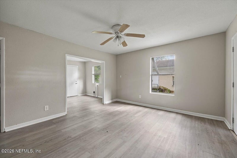 1141 Lake Shore Blvd, Jacksonville, FL 32205