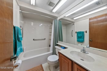 11418 Beacon Dr N, Jacksonville, FL 32225