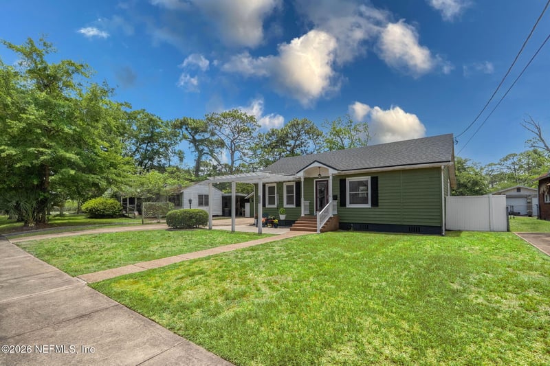 1142 Wolfe St, Jacksonville, FL 32205