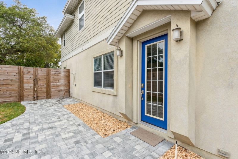 1145 6th St S, Jacksonville Beach, FL 32250