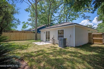 1145 Stocks St, Atlantic Beach, FL 32233