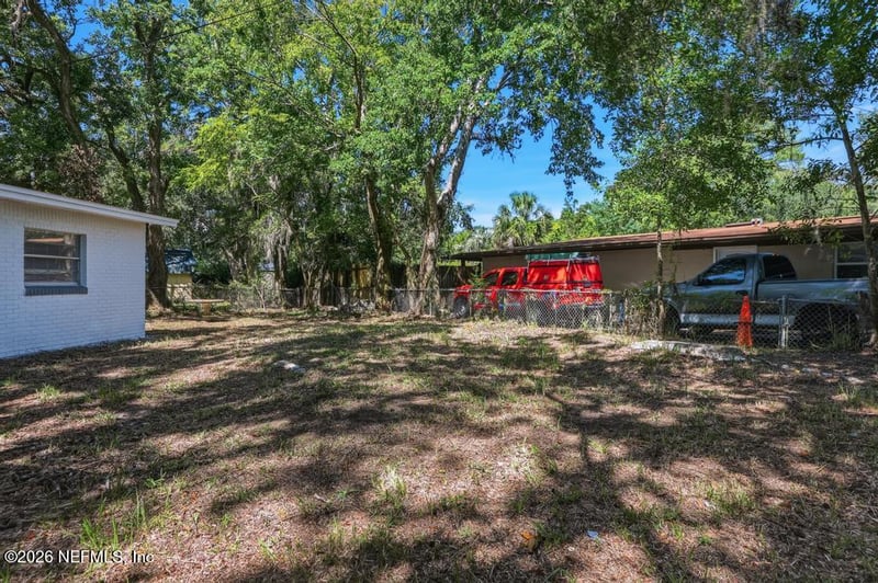 1146 La Marche Dr, Jacksonville, FL 32205