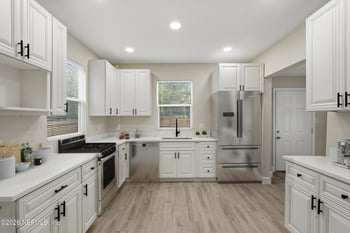 115 W 16th St, Jacksonville, FL 32206