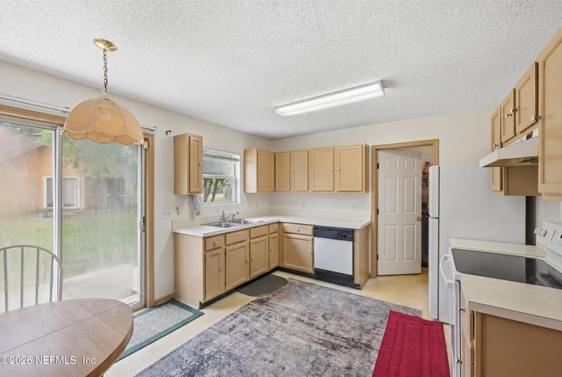11532 Birch Forest Cir E, Jacksonville, FL 32218