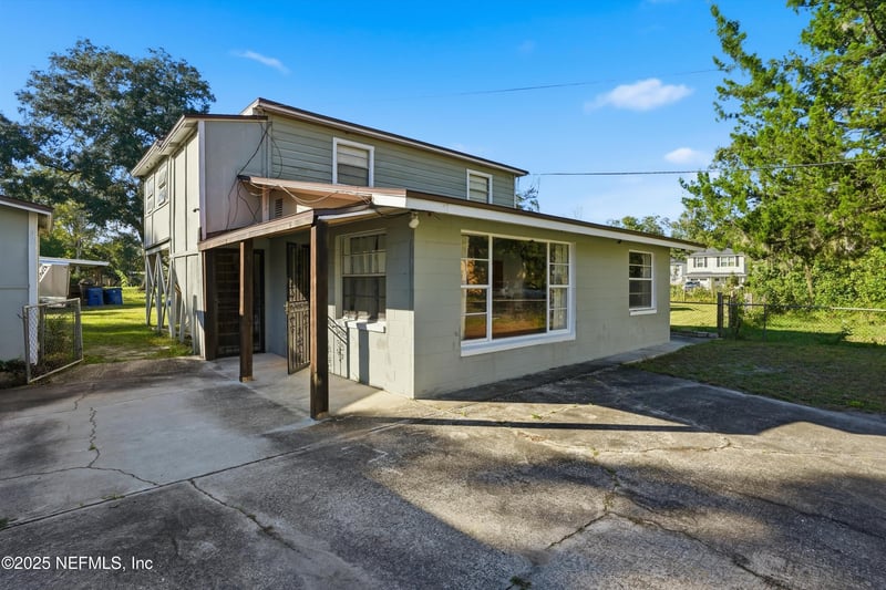 11558 Raft Rd, Jacksonville, FL 32218