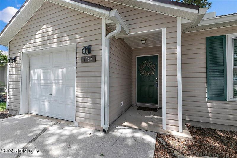1156 Creeks Ridge Rd, Jacksonville, FL 32225