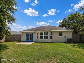 11592 Pleasant Creek Dr, Jacksonville, FL 32218
