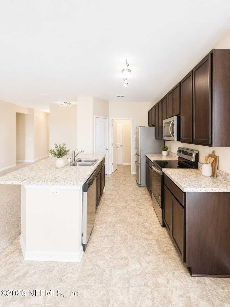 11595 Dunns Crossing Dr, Jacksonville, FL 32218