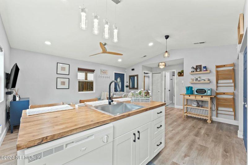 116 Moore St, St Augustine, FL 32084