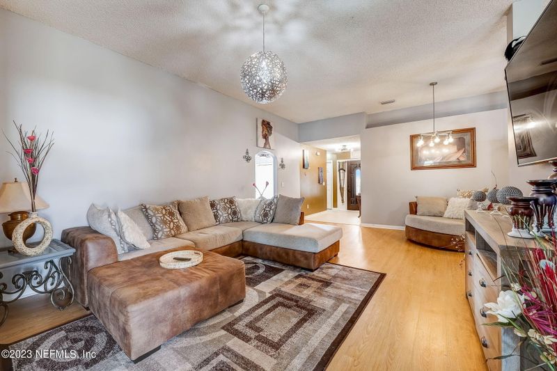 11613 Rolling River Blvd, Jacksonville, FL 32219