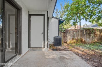 11624 Dunes Way Dr N, Jacksonville, FL 32225