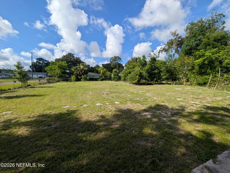 11668 Charlie Rd, Jacksonville, FL 32218