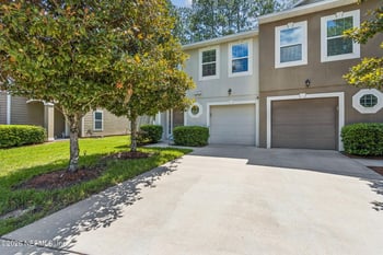 11673 Hickory Oak Dr, Jacksonville, FL 32218